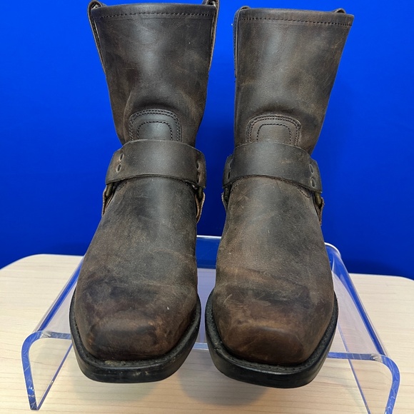 FRYE AND CO. Other - Frye 87400 Men’s Brown Leather Harness Boots (SIZE 9.5)